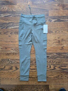 NWT Athleta Salutation Cargo Tight